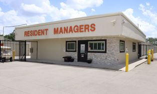 iStorage Facility at 4600 Old Winter Garden Rd in Orlando, FL 32811 iStorage Facility at 4600 Old Winter Garden Rd in Orlando, FL 32811