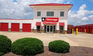 iStorage Facility at 202 Osigian Blvd in Warner Robins iStorage Facility at 202 Osigian Blvd in Warner Robins