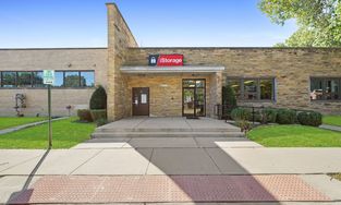 Self Storage Units in Evanston, IL at 2020 Greenwood St Self Storage Units in Evanston, IL at 2020 Greenwood St