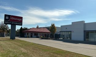 iStorage Facility at 15390 12 Mile Rd in Roseville iStorage Facility at 15390 12 Mile Rd in Roseville