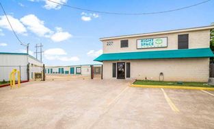 RightSpace Storage Facility at 227 Park 35 Cove N in Buda, TX 78610 RightSpace Storage Facility at 227 Park 35 Cove N in Buda, TX 78610