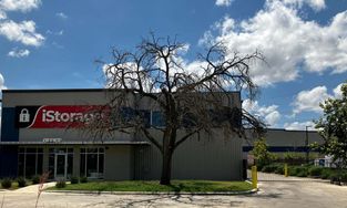 iStorage Facility at 870 Hot Wells Blvd in San Antonio iStorage Facility at 870 Hot Wells Blvd in San Antonio