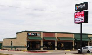 Move It Self Storage Facility at 511 E Ocean Blvd in Los Fresnos Move It Self Storage Facility at 511 E Ocean Blvd in Los Fresnos