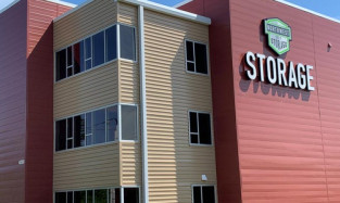 Northwest Self Storage Facility at 6250 NW Friberg Strunk St in Camas