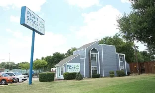 RightSpace Storage | Dallas Drive