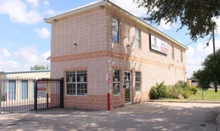 Move It Self Storage Facility at 417 E 18th St in Weslaco